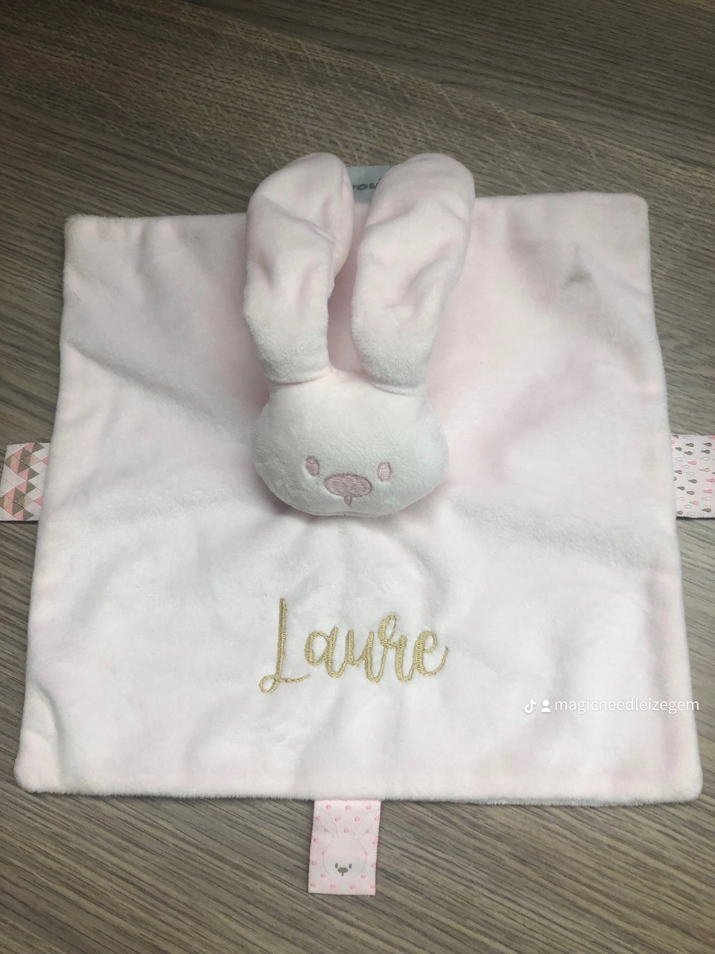 Borduren van doudou's